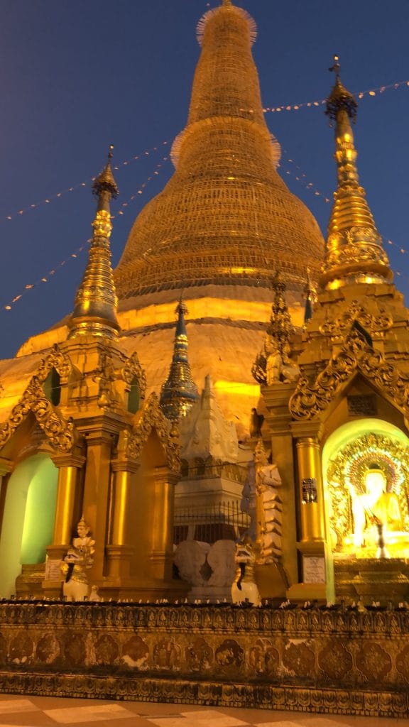Shwedagon Paya pagode di Yangon